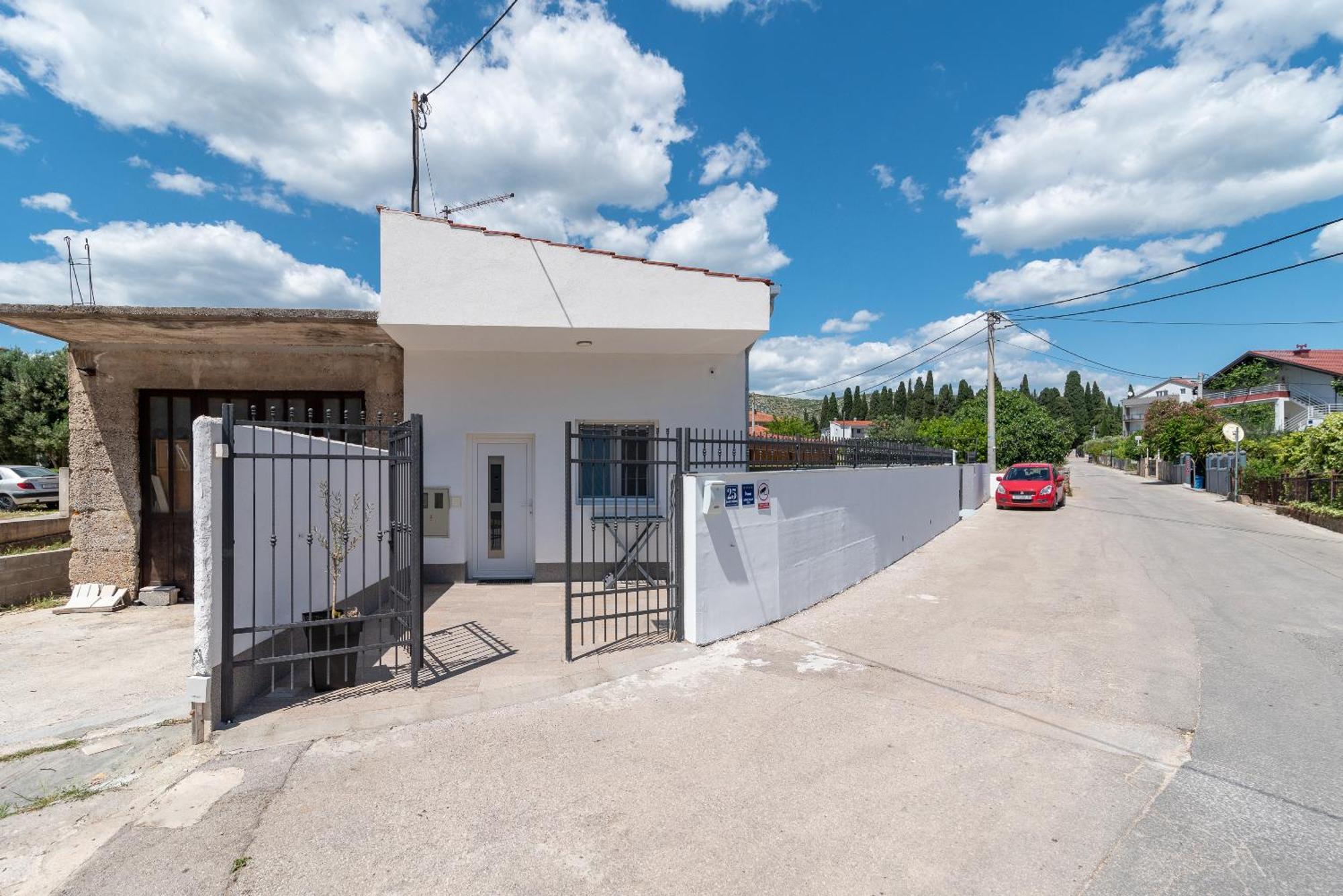 Apartman Dino Трогир Экстерьер фото