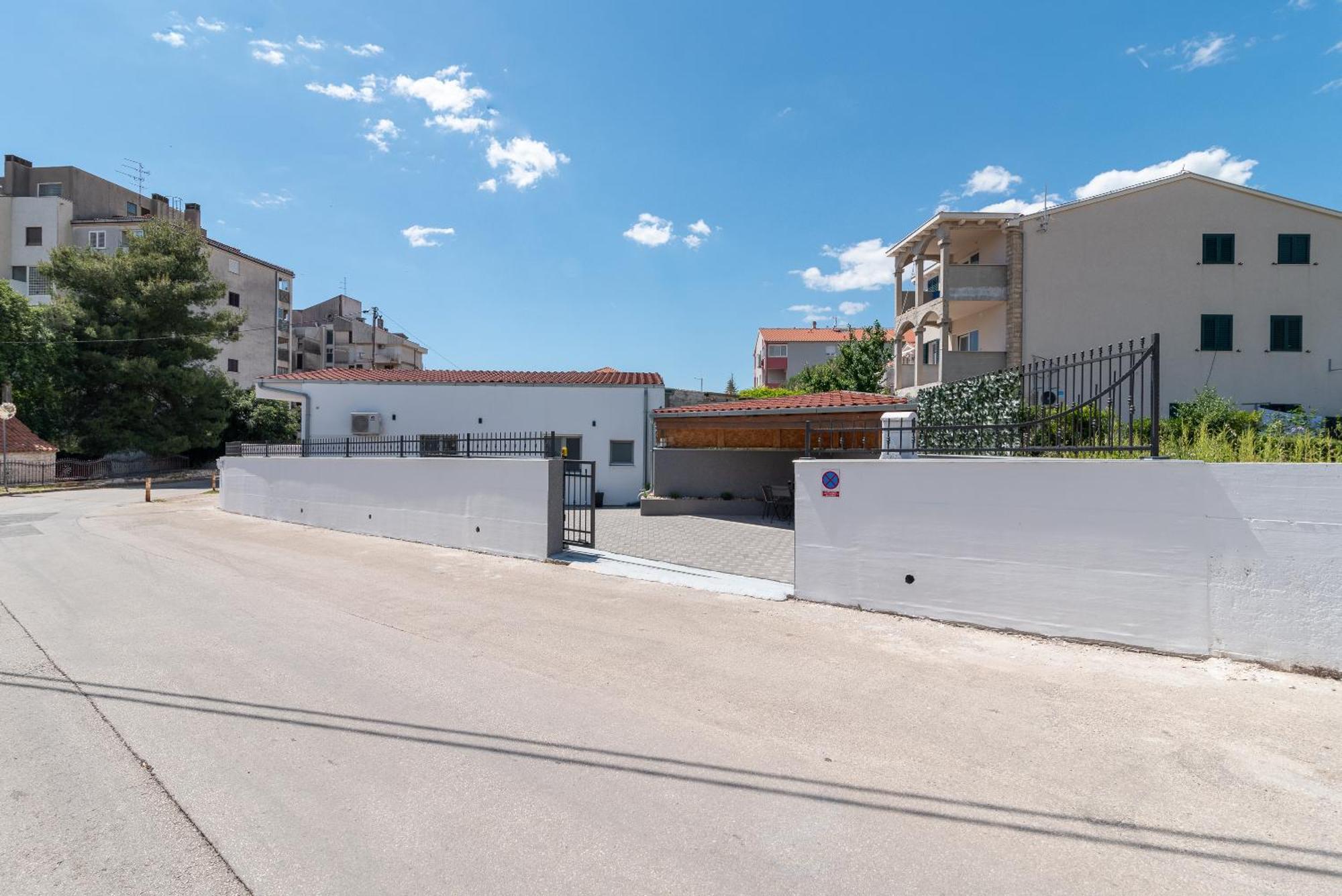 Apartman Dino Трогир Экстерьер фото