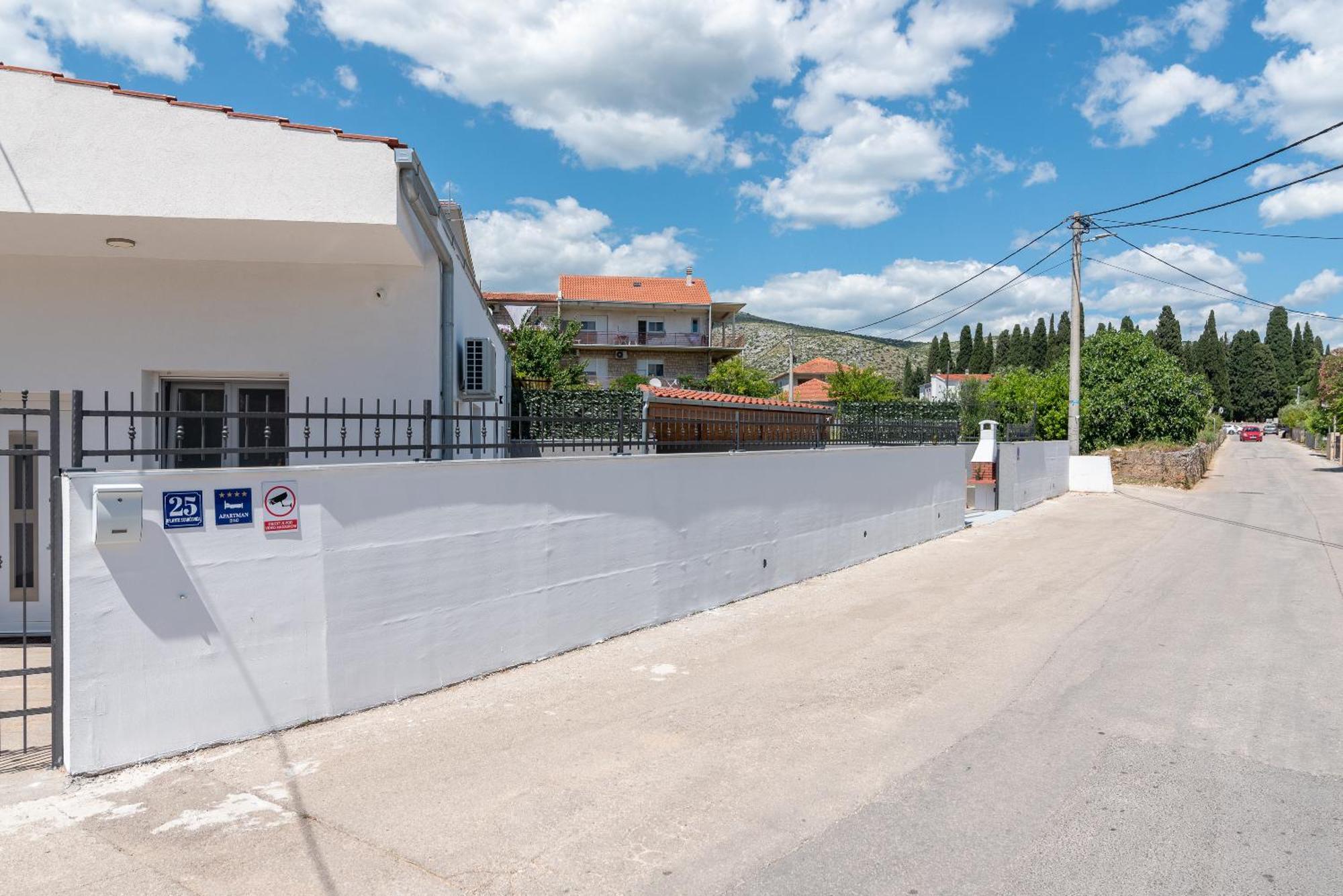 Apartman Dino Трогир Экстерьер фото